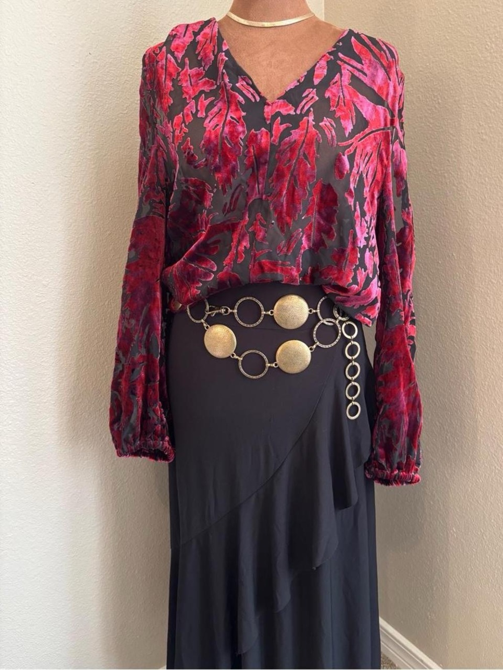 NWT Mika Mindel red and black floral print blouse with long sleeves size M